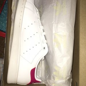 Pink and white Adidas Stan Smith Sneakers!